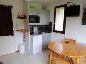 Studio cabine cosy avec balcon et équipements - FR-1-557-108